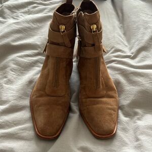Linea Paulo Suede booties size 9